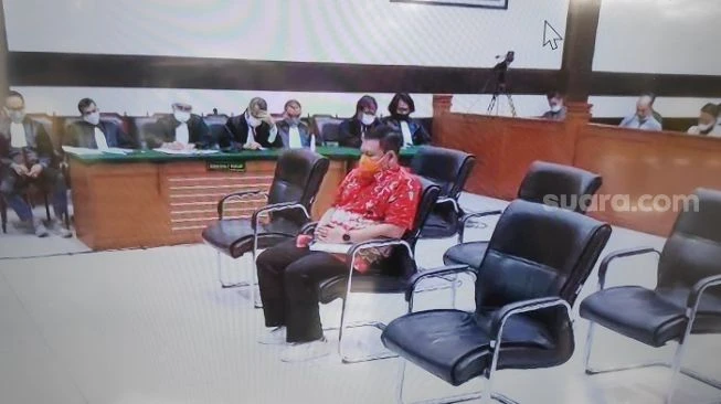 Bacakan Duplik, Dirut RS UMMI Andi Tatat Minta Jaksa Ringankan Vonis