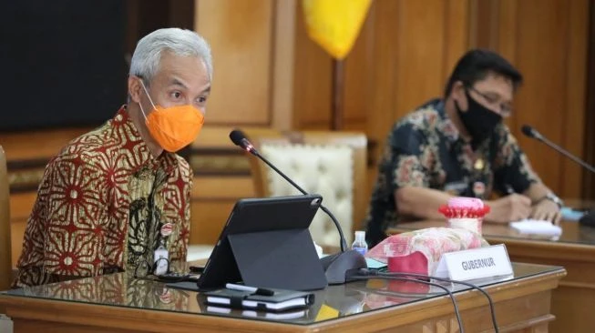Deretan Momen Ganjar Pranowo Blusukan Gunakan Moge Kawasaki, Jiwa Muda Makin Membara