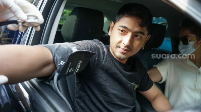 Intip Kamar 6 Pesinetron di Lokasi Syuting, Punya Arya Saloka Mewah Bak Hotel