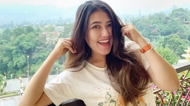 Blak-blakan soal Asmaranya dengan Chevra Yolandi, Via Vallen: Anaknya Soleh