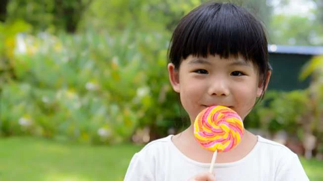 Wah, Ada Alat Tes Covid-19 untuk Anak-anak yang Mirip Lolipop!