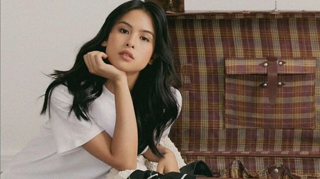 Anaknya Sukses Raih Gelar, Ibunda Maudy Ayunda Khawatir Dicap Ambisius