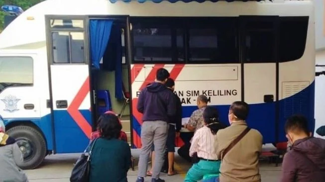 Batasi Interaksi dan Kerumunan, Ini Daftar Gerai SIM Keliling DKI Jakarta
