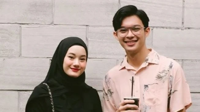 Anak Mendadak Demam Tak Lama Setelah Lahir, Dinda Hauw Panik dan Menangis
