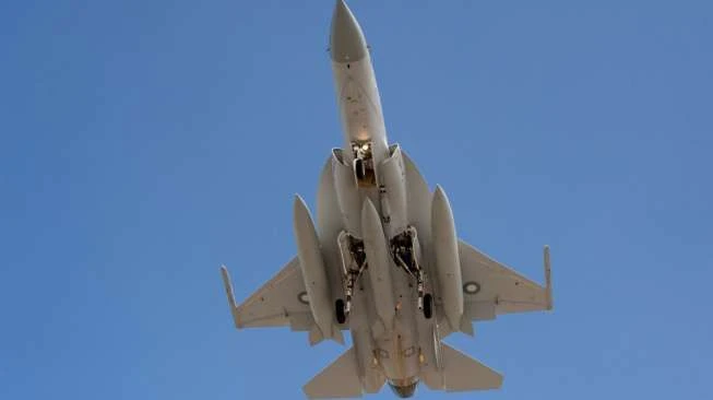 Sempat Diadang Jet Tempur, China Klaim Tak Langgar Wilayah Udara Malaysia