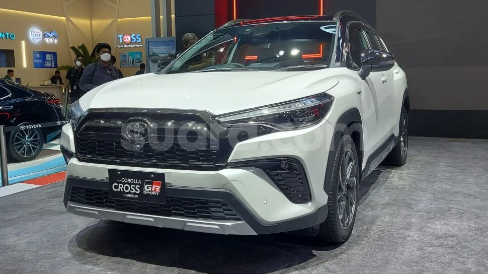 Toyota Luncurkan Corolla Cross Versi GR Sport di IIMS 2023, Dilengkapi Teknologi Hybrid EV