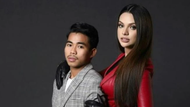 Sering Tampil Romantis, Sarah Ahmad Ternyata Gengsi Bilang 'I Love You' ke Nurhidayat