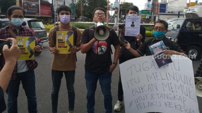 Dua Tersangka Belum Ditahan, Jurnalis Nurhadi Tak Bisa Pulang ke Rumah