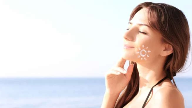Pakai Sunscreen untuk Menangkal Sinar UV, Segini Besarnya SPF yang Dibutuhkan