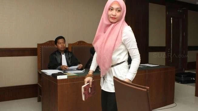 7 Potret Transformasi Angelina Sondakh Sebelum Dipenjara Hingga Tampil Berhijab
