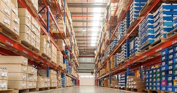 Một đại gia điện máy sở hữu một loạt bất động sản đắc địa bị ngân hàng thông báo siết nợ
