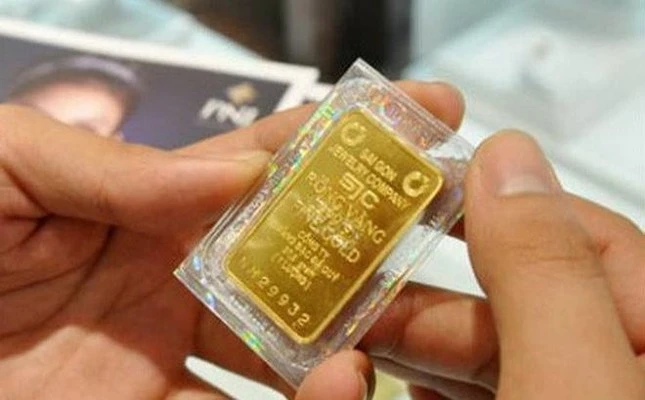 Giá vàng SJC phá vỡ mọi kỷ lục, hơn 75 triệu đồng/lượng