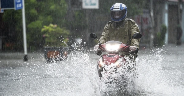 Dự báo thời tiết 30/10: Miền Bắc đón không khí lạnh, mưa lớn bao trùm miền Trung