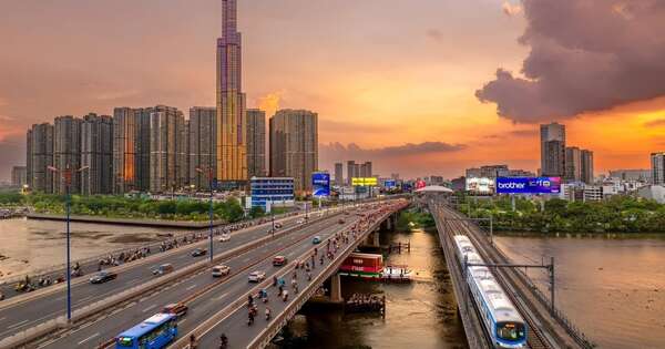 Metro 43.700 tỷ đồng dài nhất Việt Nam có lượng khách cực 'khủng' tuần đầu tiên, gấp 4 lần tuyến ở Hà Nội