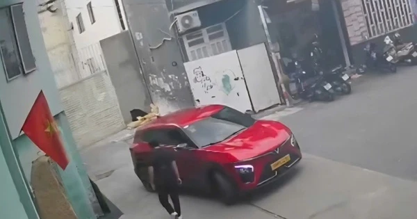 Công an vào cuộc vụ nam sinh ở TP HCM mất tích sau khi lên ô tô màu đỏ