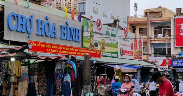 Giá nhà đất tại phường có diện tích 1,2 km2 chạm mốc 400 triệu đồng/m2