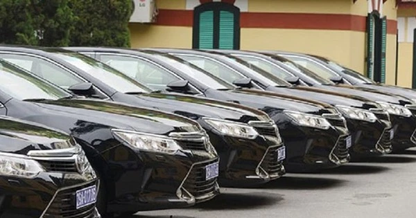 Đề xuất xã phường được cấp 2 xe ô tô công với giá tối đa 1,6 tỷ đồng mỗi xe