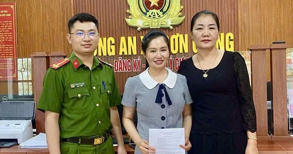 Một người phụ nữ bất ngờ được chuyển khoản 1,5 tỷ đồng, trước đó từng nhận 400 triệu, liền trình báo công an