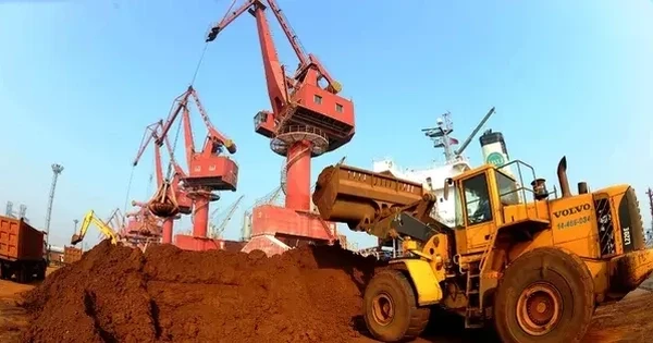 Ngành quan trọng của thế giới chao đảo khi Trung Quốc dùng 'át chủ bài'