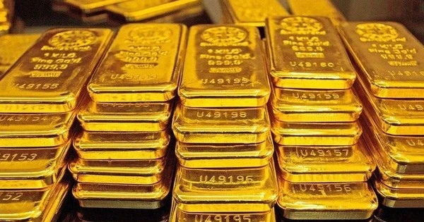 Lần đầu tiên người dân mua vàng miếng với giá vượt xa dự báo, ngân hàng nhà nước có động thái mới