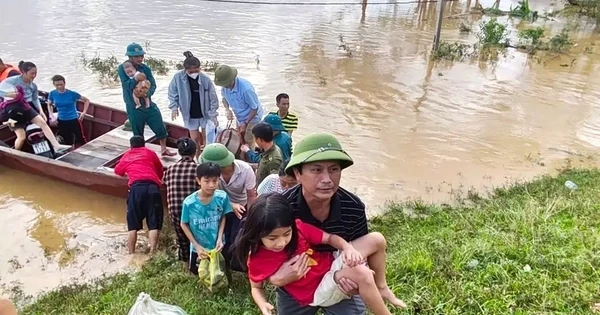 Nước sông Lam dâng cao 5m, hàng nghìn hộ dân khẩn cấp sơ tán