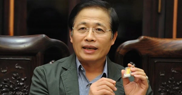 Người đàn ông đứng sau “đế chế vàng” lâu đời nhất Hà Nội đào tạo nhân viên chuẩn ‘con nhà lành’, nêu rõ quan điểm “đàn ông thông minh không lấy phụ nữ thành đạt”