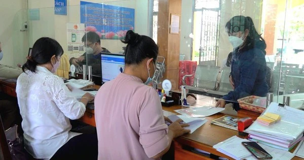 2 nhóm công chức phải nghỉ việc trước khi kết thúc lộ trình sắp xếp