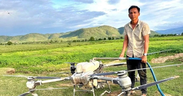 Dùng drone phun thuốc trừ sâu cứu 2 em nhỏ giữa dòng lũ dữ ở Gia Lai: Người 