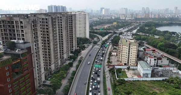 Người dân quay lại Hà Nội sớm, cao tốc Pháp Vân - Cầu Giẽ ùn ứ hơn 5km