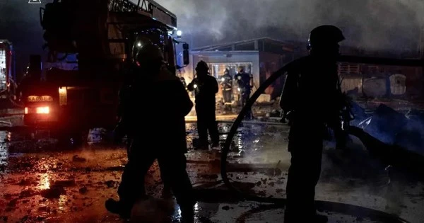 Tổng thống Zelensky tiết lộ số lượng tên lửa đạn đạo của Nga tấn công Ukraine trong năm 2025