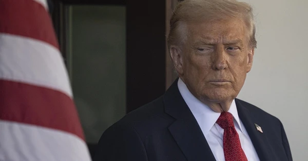 Tổng thống Donald Trump: Mỹ có tàu ngầm hạt nhân ngay ngoài khơi bờ biển Nga