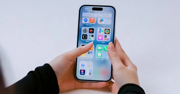 Giảm giá 9/9 cực khủng: iPhone giá sốc từ 7,3 triệu đồng, phụ kiện công nghệ rẻ khó tin