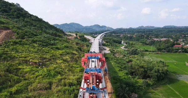 Vay Trung Quốc tổng cộng hơn 4 tỷ USD, Campuchia đã trả nợ cho Bắc Kinh bao nhiêu trong nửa năm qua?