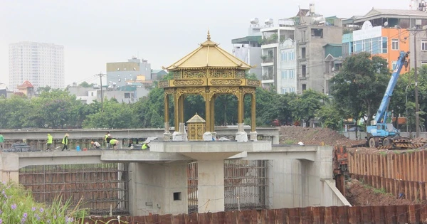 Cận cảnh đập dâng trong quá trình 