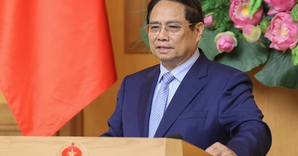 Thủ tướng kêu gọi doanh nghiệp Anh đưa thương mại và đầu tư song phương vượt 10 tỉ USD