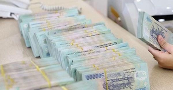 3 tháng, người dân gửi thêm vào ngân hàng hơn 400.000 tỷ đồng