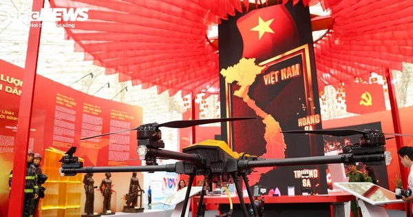 Cận cảnh dàn UAV, robot hiện đại của Bộ Công an tại Triển lãm thành tựu đất nước