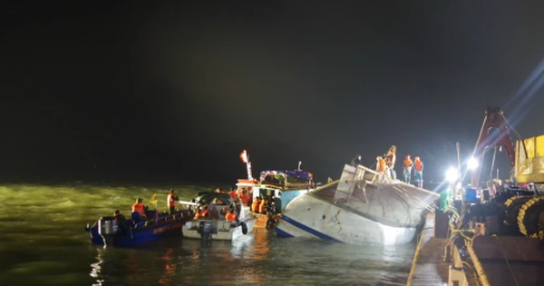 Lật tàu du lịch ở Quảng Ninh, 35 người chết: Vì sao không dùng trực thăng cứu hộ?