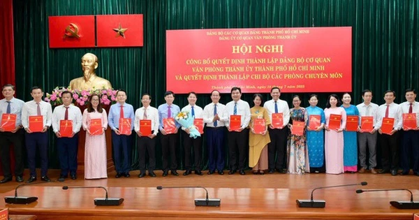 Ông Phạm Hồng Sơn giữ chức Bí thư Đảng ủy Cơ quan Văn phòng Thành ủy TP HCM