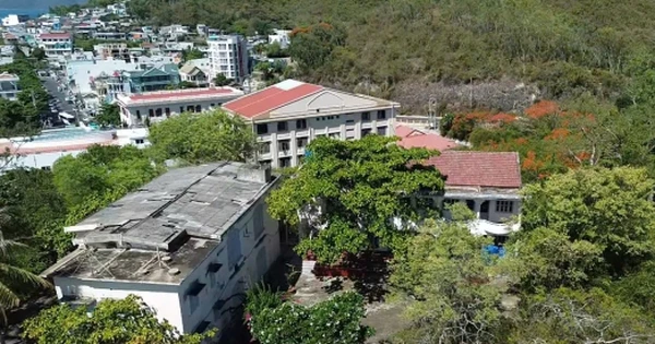 Cận cảnh biệt thự Vọng Nguyệt nơi Khánh Hoà từng định trưng dụng làm nhà công vụ