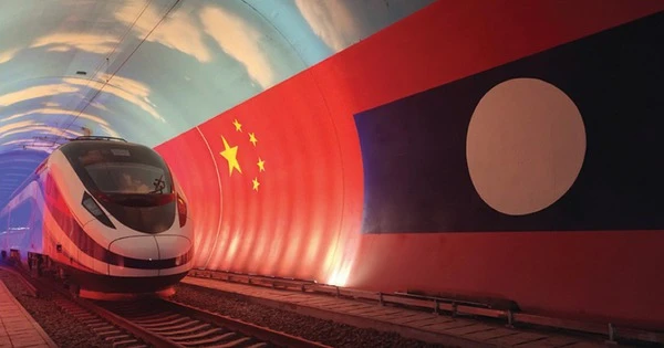 ‘Hành lang vàng’ Trung Quốc – Lào: Chuyến tàu 26 tiếng thay đổi cuộc chơi thương mại khu vực