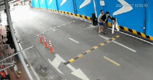 Vụ gã đàn ông túm tóc, đấm liên tiếp vào mặt vợ cũ ở Bình Dương: Người phụ nữ sinh năm 1999 lên tiếng hé lộ nguồn cơn
