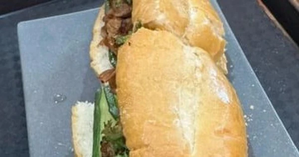 Bánh mì 208.000 đồng ở sân bay Nội Bài: Cần làm rõ, không để khách bị bắt chẹt