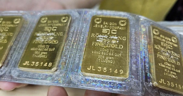 Giá vàng miếng SJC tăng lên mức khó tin, cách dự báo 130 triệu đồng không còn xa