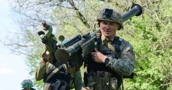 100.000 quân Nga bao vây Pokrovsk, Ukraine rơi vào thế gọng kìm
