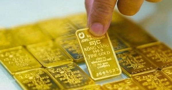 Nhiều thông tin chấn động, giá vàng có về mốc 100 triệu đồng/lượng?