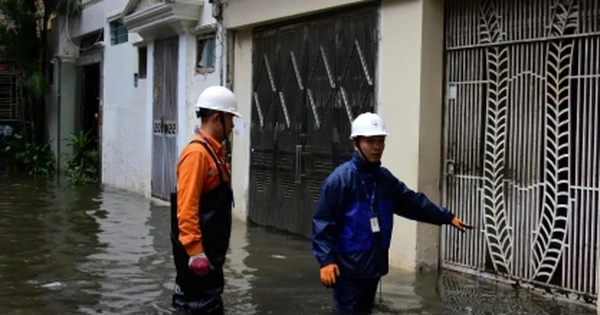 Hơn 12.600 khách tại Hà Nội vẫn chưa được cấp điện sau bão Matmo