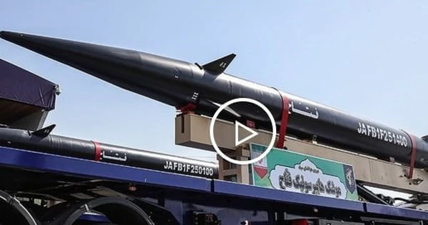 Lãnh tụ tối cao Iran tuyên bố: Cuộc chiến bắt đầu