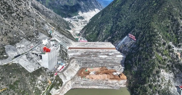 Đập thuỷ điện cao nhất thế giới của Trung Quốc sắp đi vào hoạt động: Cao ngang toà nhà 100 tầng, dự kiến cấp điện 3 triệu gia đình, cắt giảm 3 triệu tấn than, 7 triệu tấn CO2