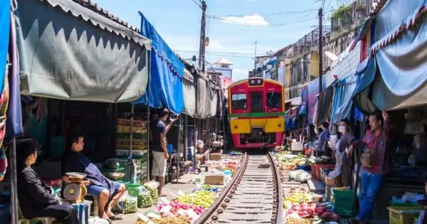 Kinh tế Thái Lan đối mặt khó chồng khó, Việt Nam đón cơ hội